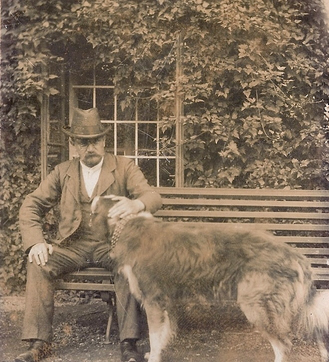 Němejcové vždy byli milovníky zvířat... Na snímku ing. František Němejc (1864-1941)